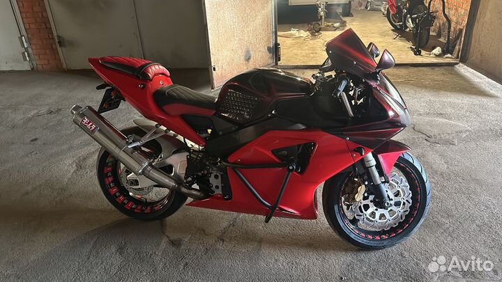 Honda cbr 954 rr