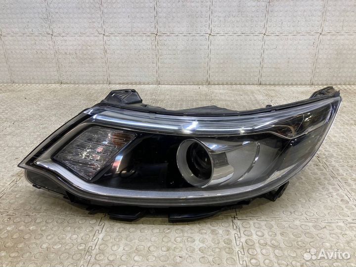 Фара левая Kia Rio 3 QB 2015-2017