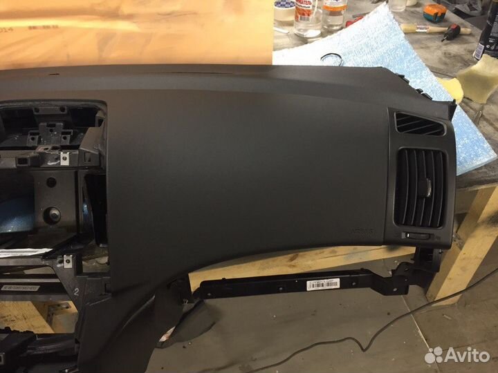 Hyundai i30 Хендай Ай30 торпедо панель приборов