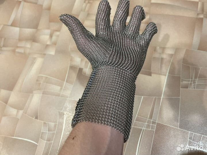 Кольчужная перчатка