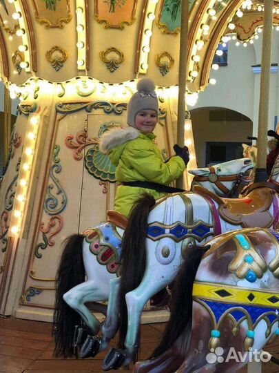 Шапка-шлем с натуральным помпоном