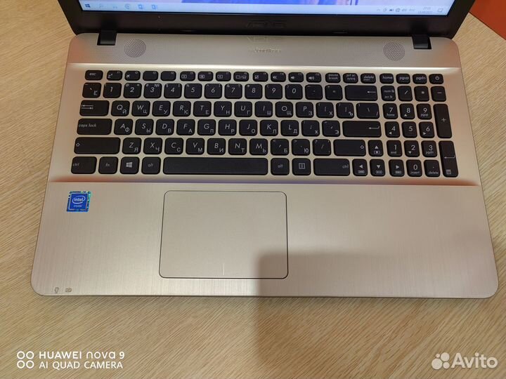 Ноутбук Asus VivoBook для работы и дома