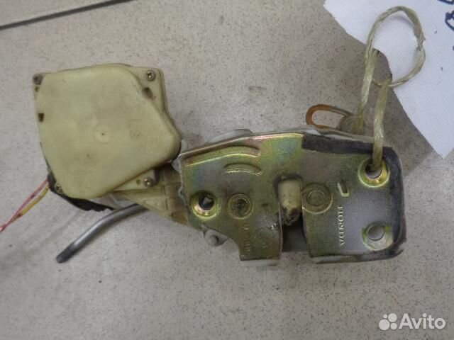 Замок двери передней левой Honda Odyssey 1 1994-1