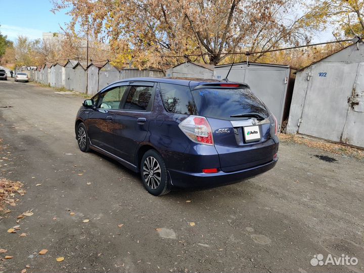 Honda Fit Shuttle 1.3 CVT, 2014, 155 500 км