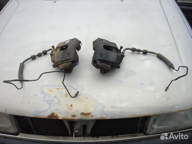 Суппорт перед R Ford Connect 02 - 13 гг