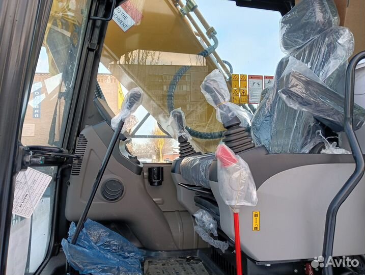 Гусеничный экскаватор Lovol FR225E2, 2023