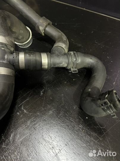 Патрубок системы охлаждения m271 мерседес w212