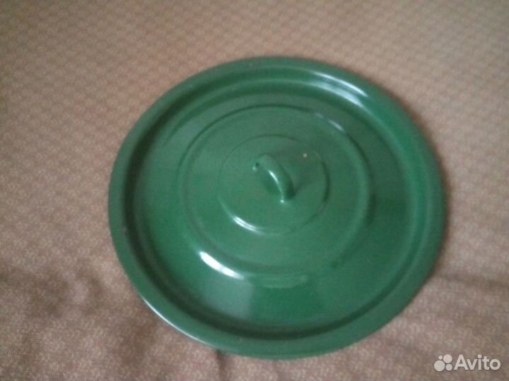 Посуда эмалированная, сковородки