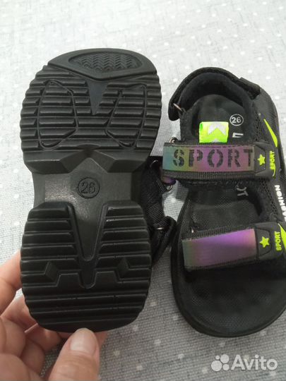 Сандали спортивные новые для мальчика