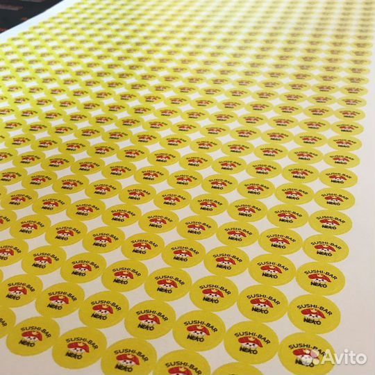 Печать этикеток/ самоклеящиеся наклейки