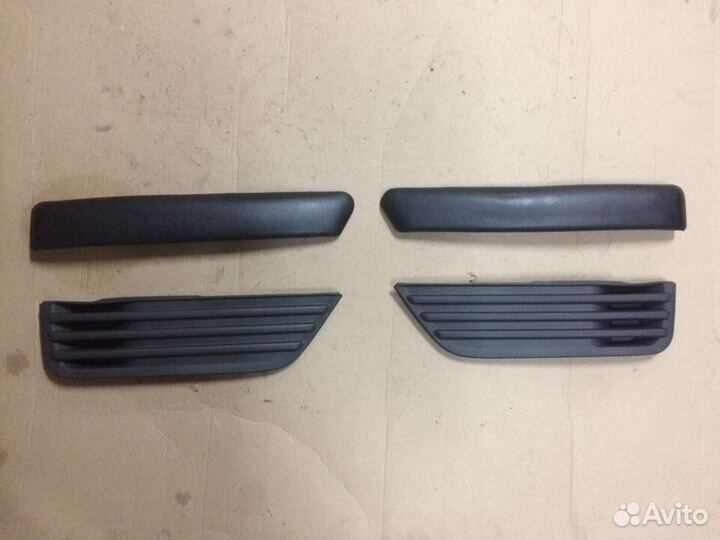 Накладки переднего бампера Ford Focus до рестайл