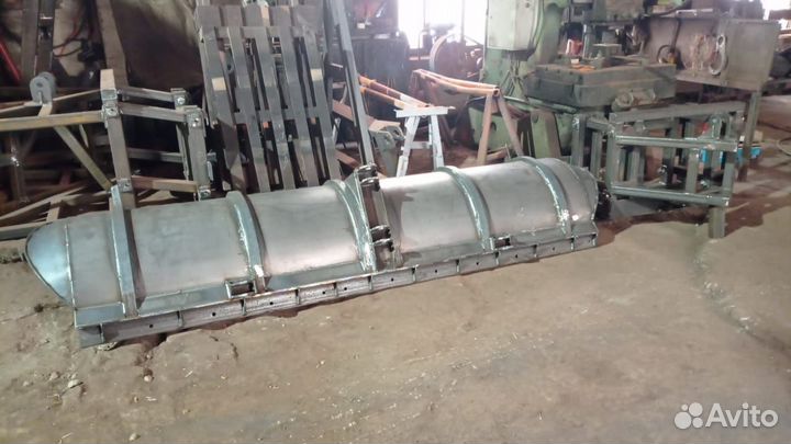 Отвал коммунальный на камаз / кдм