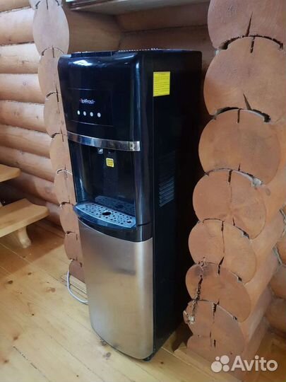 Кулер для воды напольный, вентилятор, штендер