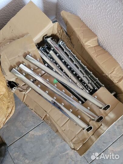 Кронштейн, крючки, вешалки