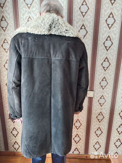 Тулуп натуральный мужской р. 52-54. Новый (овчина)