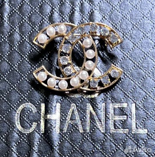 Брошь chanel