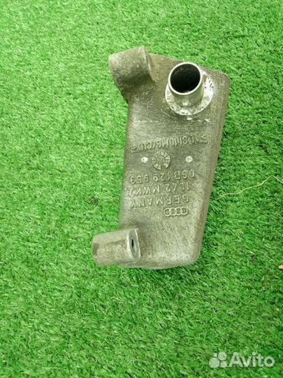 Резонатор воздушного фильтра Audi A4 8E 1.8t 3090