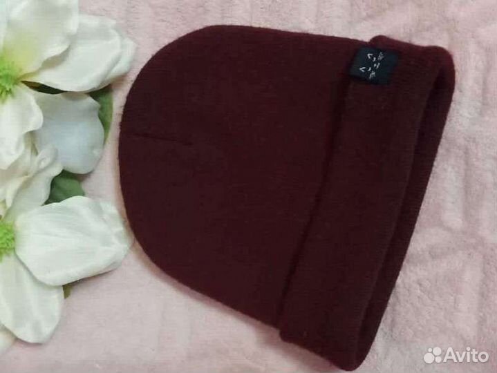 Шапка женская бордовая