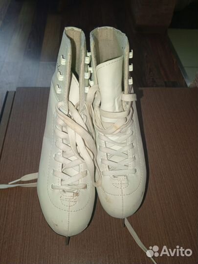 Коньки фигурные 37 размер