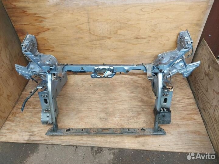 Передняя панель (телевизор) Toyota Estima 3 AHR20W