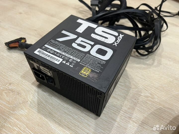 Блок питания 750w gold
