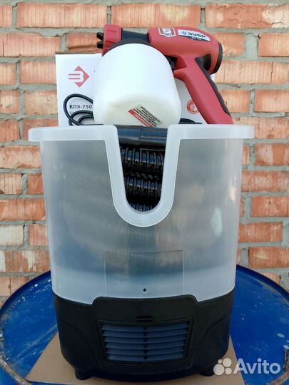 Краскопульт зубр мастер кпэ-750