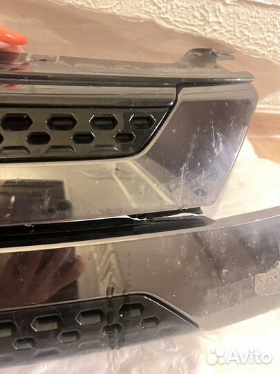 Оригинальная решетка радиатора