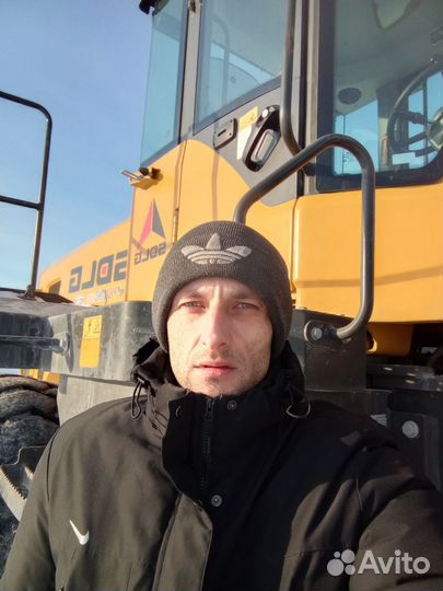 Тракторист машинист