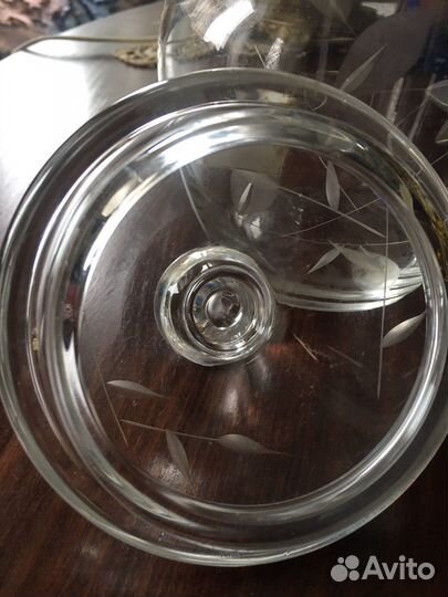 Ваза, конфетница, бисквитница с крышкой Богемия