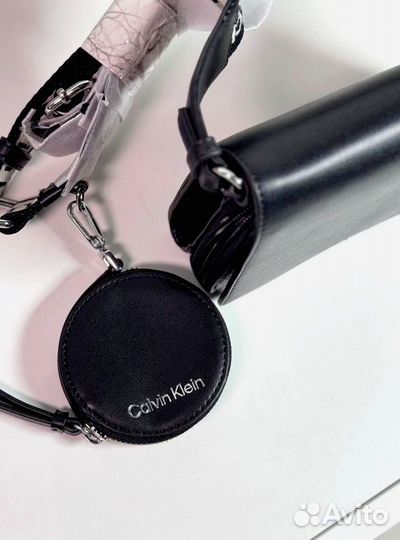 Calvin Klein - трендовая сумка