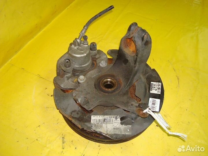 Кулак поворотный передний правый Volvo C30 MK