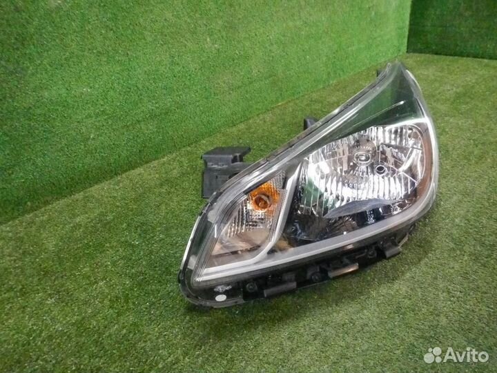 Фара левая Kia Rio
