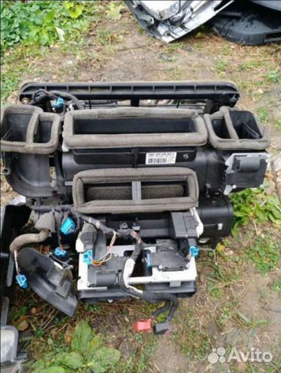 Отопитель (печка) в сборе Audi A8 D3