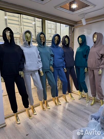 Спортивный костюм женский