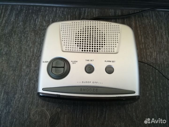 Радио, часы, будильник Elenberg cr-6601