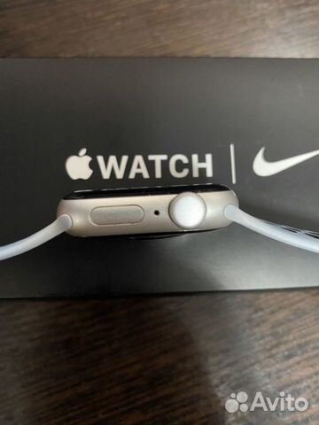 Часы apple watch se 40mm Nike