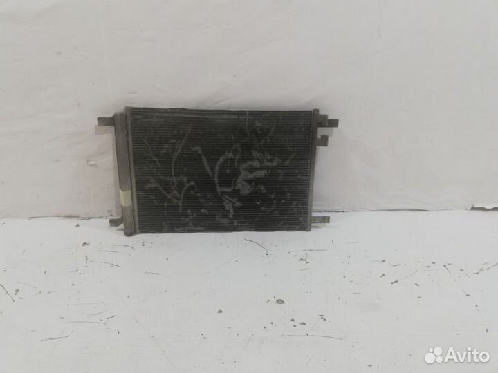 Радиатор кондиционера передний Skoda Octavia A7
