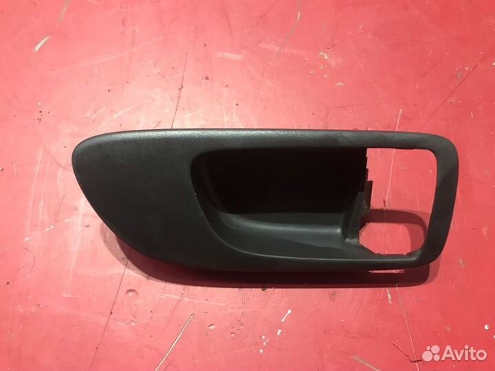 Накладка ручки двери внутренней передняя правая