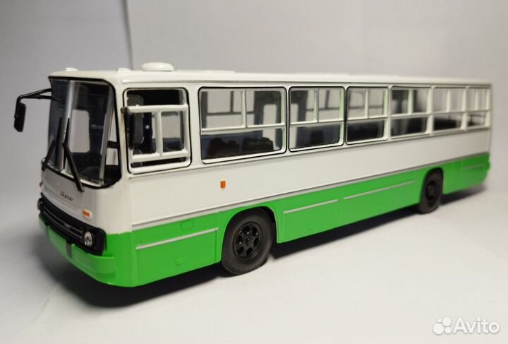 Модель 1/43 Ikarus 260.06