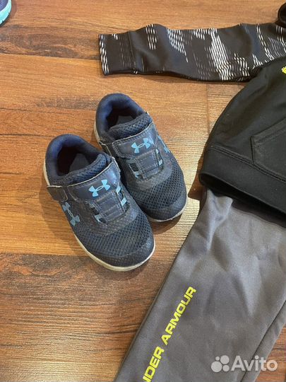 Костюм детский и кроссовки