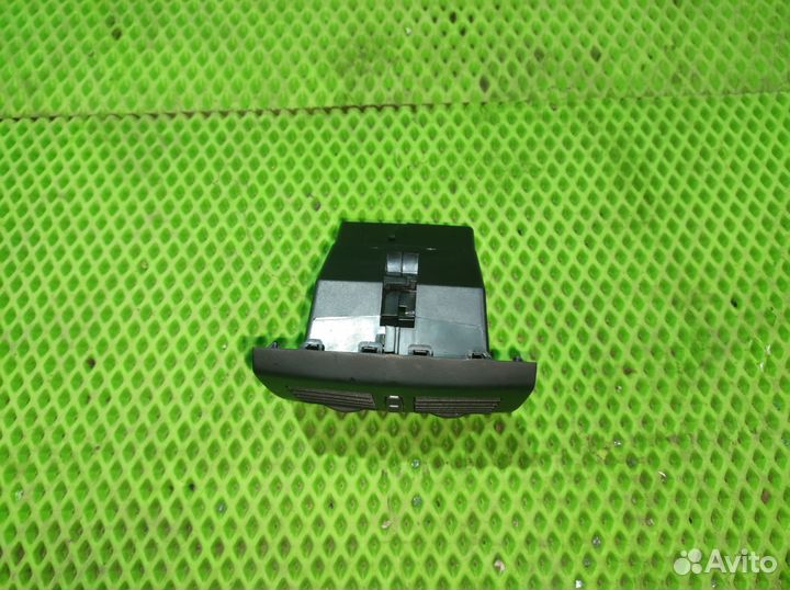 Дефлектор воздушный задний skoda Octavia