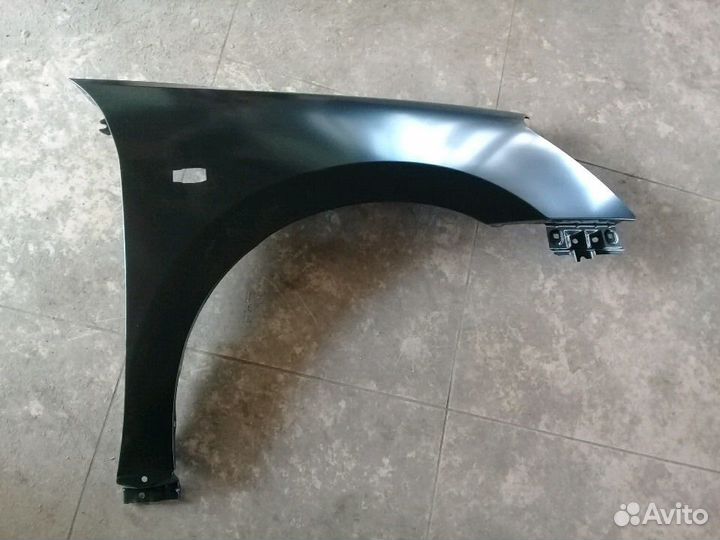 Крыло переднее правое Nissan Almera G15