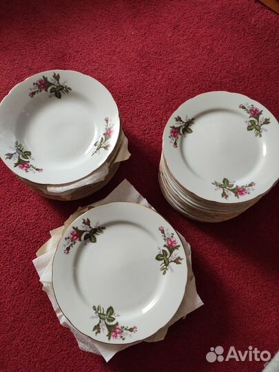Японский фарфор комплект тарелок на 12 персон