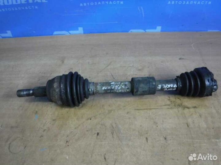 Полуось передний левый Ford Focus 3