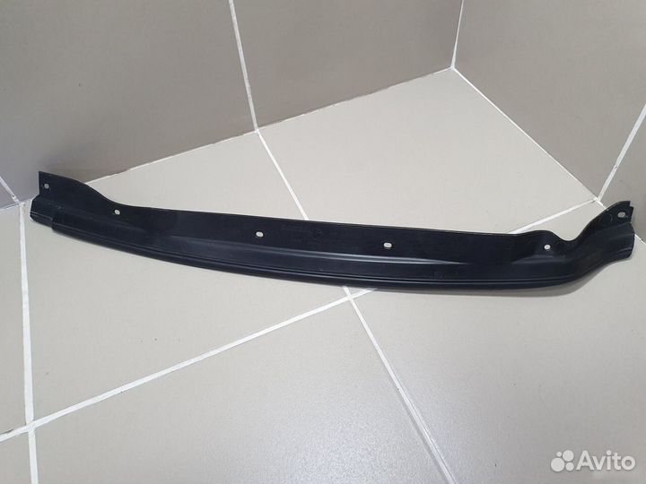 Уплотнитель двери передний правый Volvo S40 2004-1