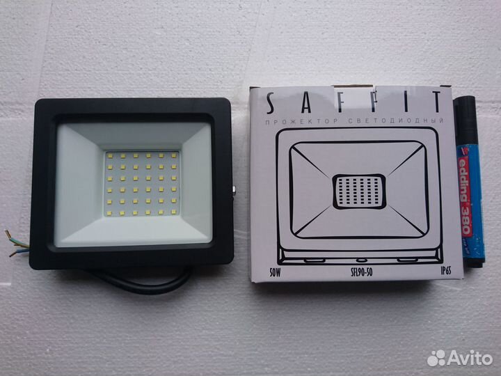 Прожектор 50w saffit