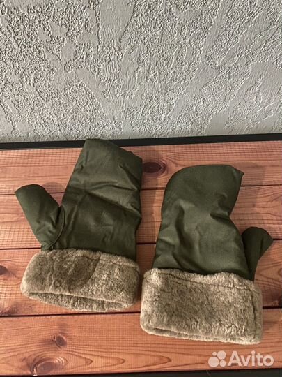 Зимние перчатки