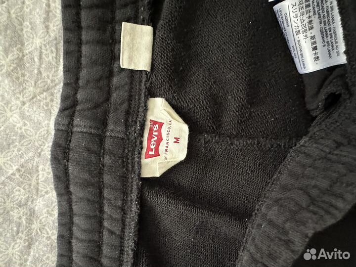 Спортивные штаны levis