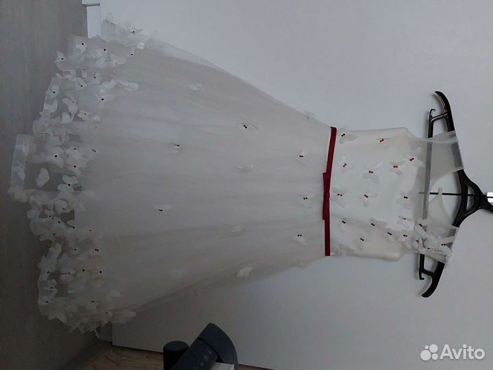 Платье праздничное на девочку