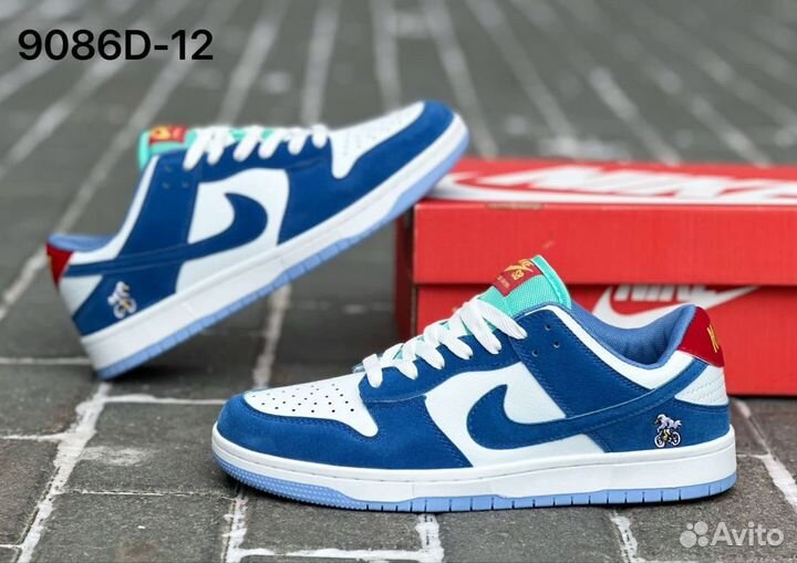 Кроссовки оптом